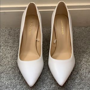 Marc Fisher white pumps
